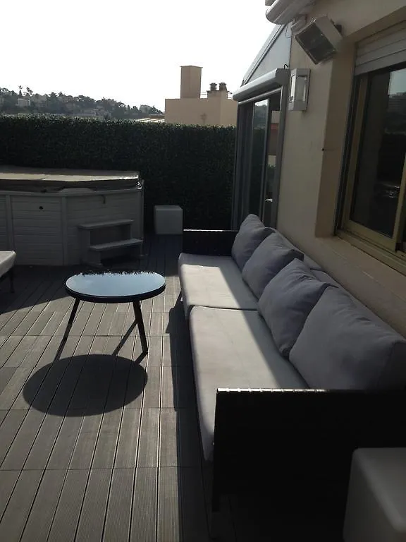 Penthouse With Jacuzzi On The Big Terrace Appartement Cannes