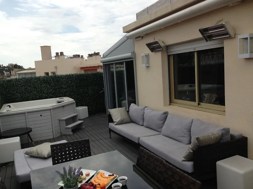 Penthouse With Jacuzzi On The Big Terrace Appartement Cannes