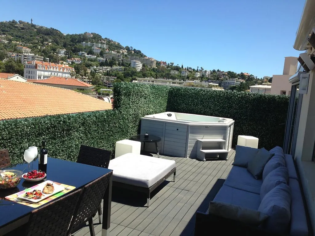 Penthouse With Jacuzzi On The Big Terrace Appartement Cannes