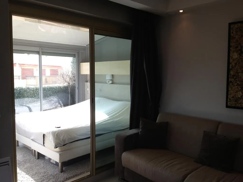 Penthouse With Jacuzzi On The Big Terrace Apartment Cannes